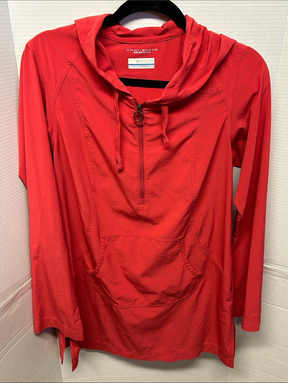 Columbia Red Hooded Half-Zip Pullover omni shade Sun protection